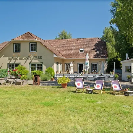 Hotel Müritz-Park-2