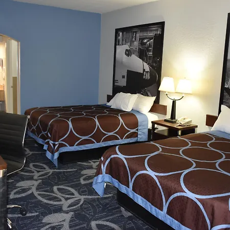 Super 8 By Wyndham Houston Hobby Airport South-3