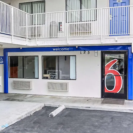 Hotel B5 -Watsonville-2