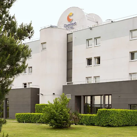 Comfort Hotel Aeroport Lyon St Exupery-2