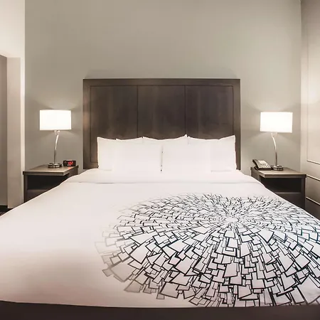 La Quinta By Wyndham Inner Harbor Downtown-3