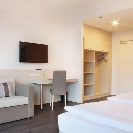 Viva Hotel Luebeck-2