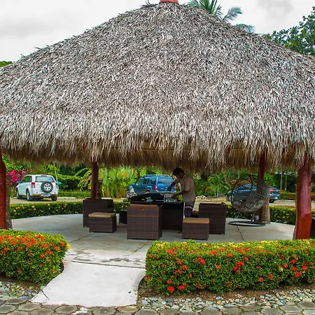 Beach Break Resort & Cr Surf Camp-2