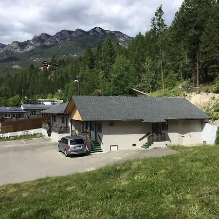 Celadon Lodge-3