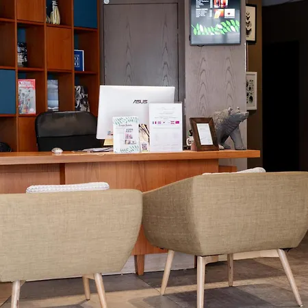 Green Hotels Confort Paris 13 (Adults Only)-3