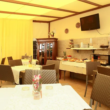 Coralia Bed & Breakfast-2