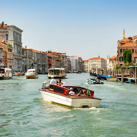 Staycity Aparthotels Venice Mestre-3