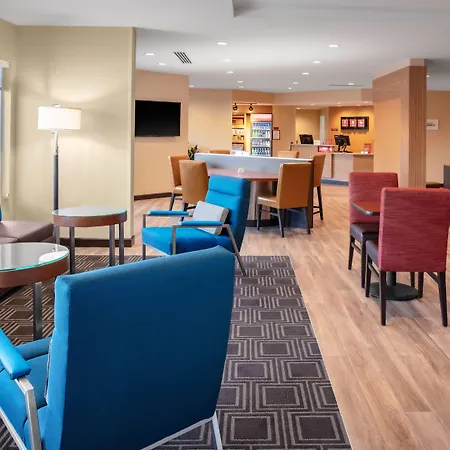 Towneplace Suites By Marriott Gainesville-2