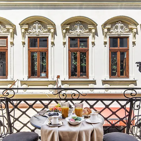 Old Town Luxury Suites-2