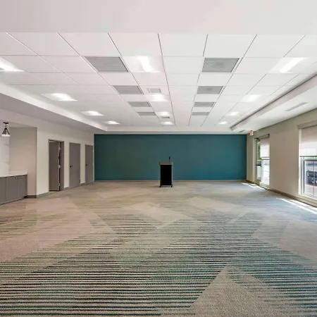 Comfort Suites Richmond East-3