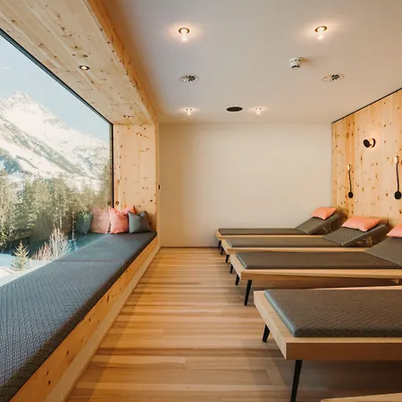 Alpin - Studios & Suites-3