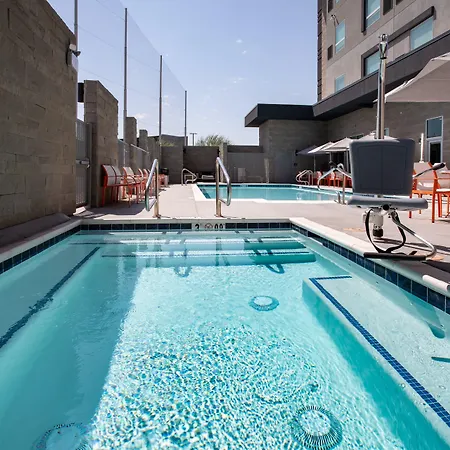 Holiday Inn Glendale - Stadium & Ent Dist By Ihg-3