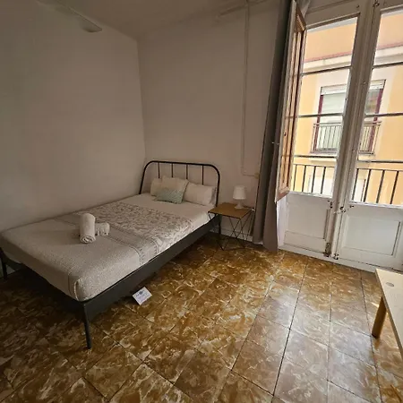 Youth Hostel - Central And Basic Drassanes-3