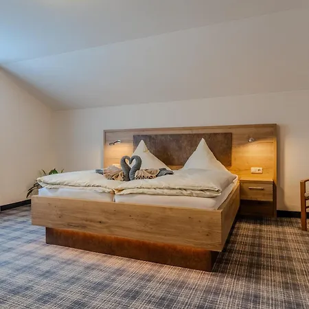 Hotel Zur Aussicht-2
