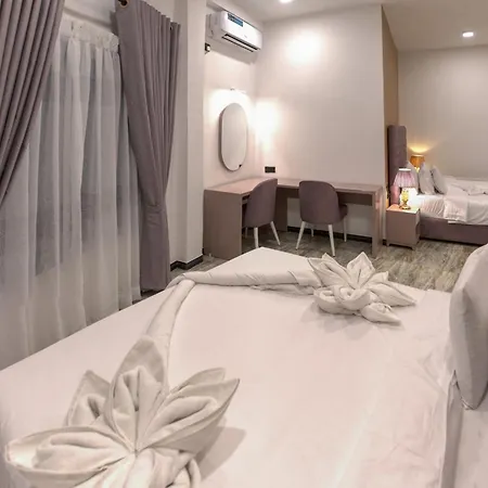 White Land City Hotel-2