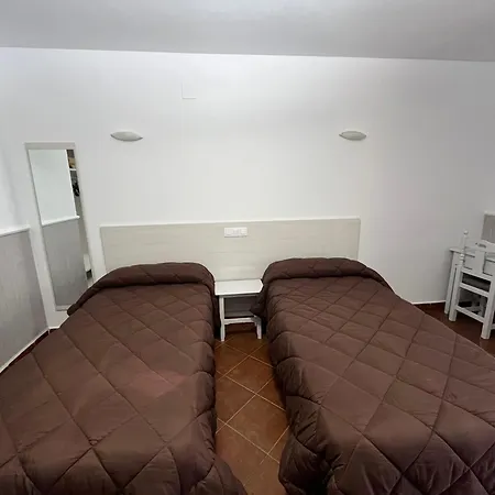 Hostal Hueso-3
