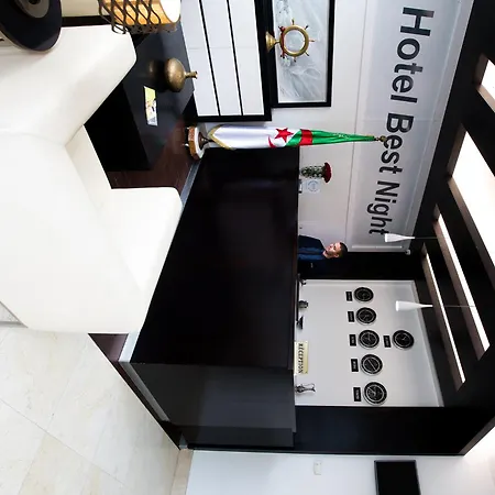 Hotel Best Night-3