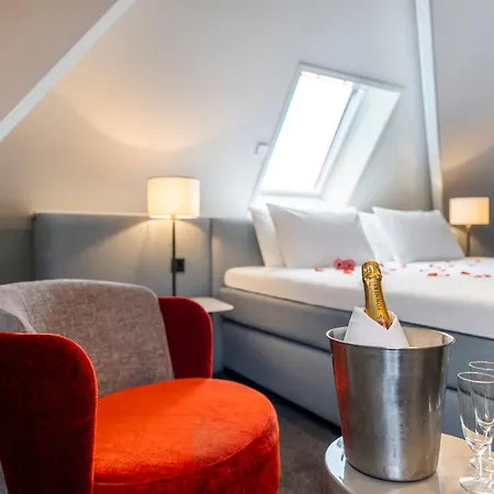 Van der Valk Hotel Hilversum/ De Witte Bergen-3