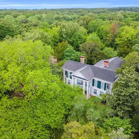 The Montgomery B&B-2