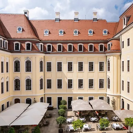 Hotel Taschenbergpalais Kempinski-3