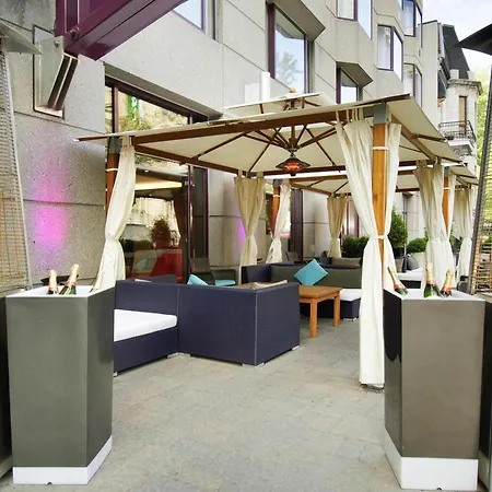 Novotel Montreal Center-3