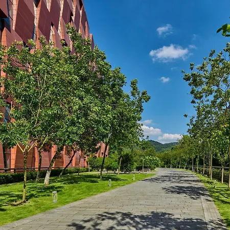 Guangzhou Baiyun International Convention Center Ln Dongfang Hotel-2