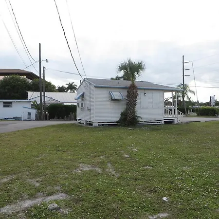 Royal Palms Motel-2