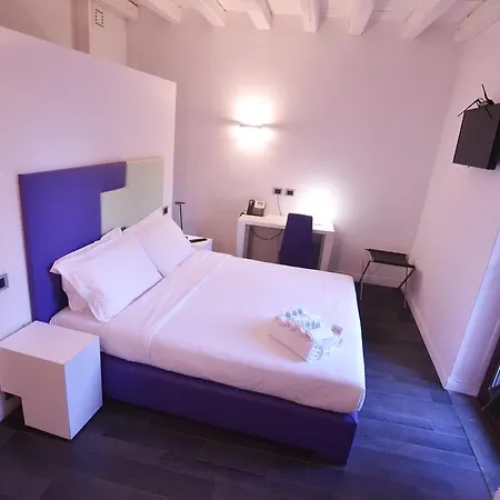 Hotel De Rome-3
