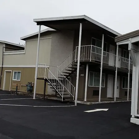 Grays Harbor Inn & Suites-3