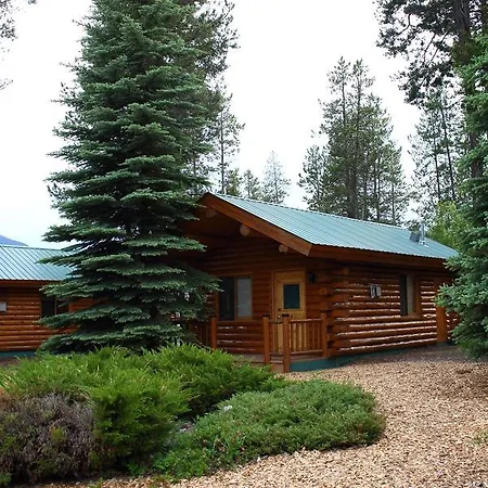 Silverwolf Log Chalets-3