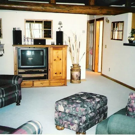 Silverwolf Log Chalets-2