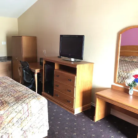 Frontier Motel-2