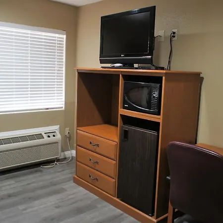 Executive Inn-2