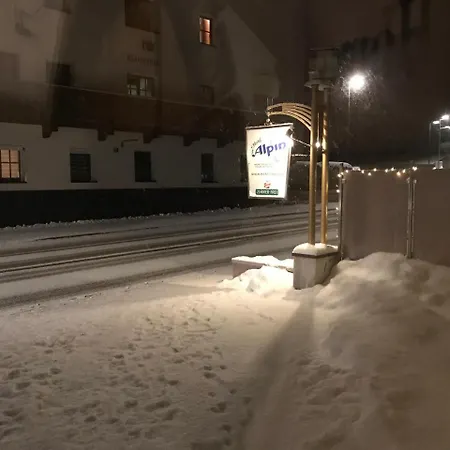 Hotel Alpin-3