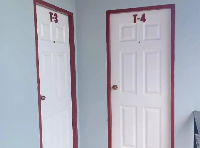 Tom'S House