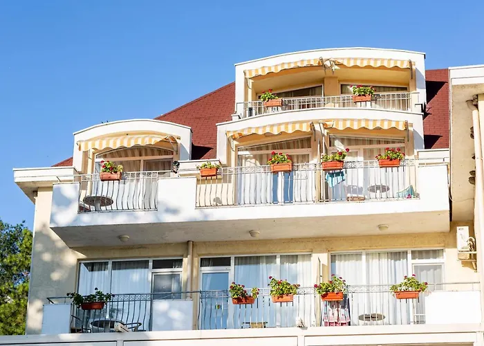 Helios Hotel
