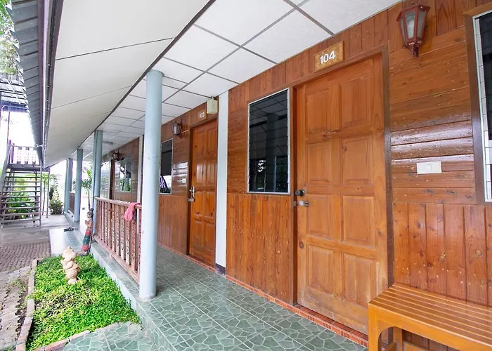 T & T Hostel Kanchanaburi