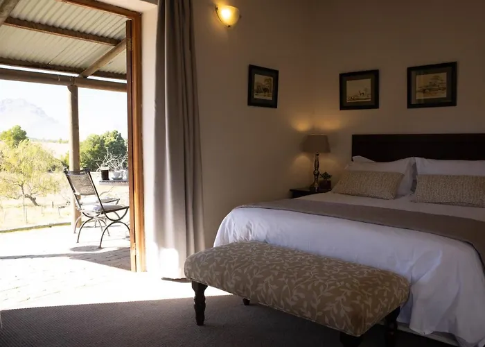 Zebra Cottage And Lodge