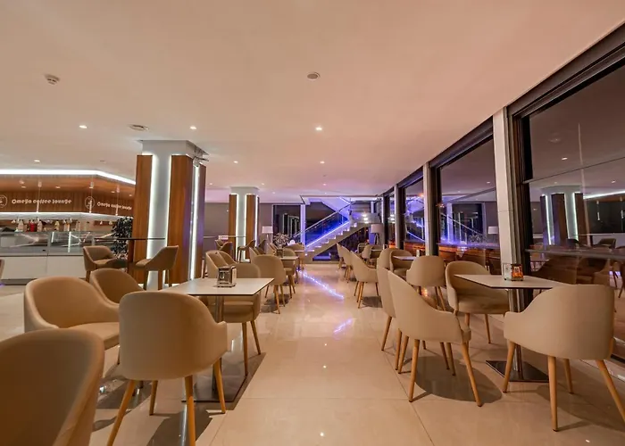 Hotel Omeya