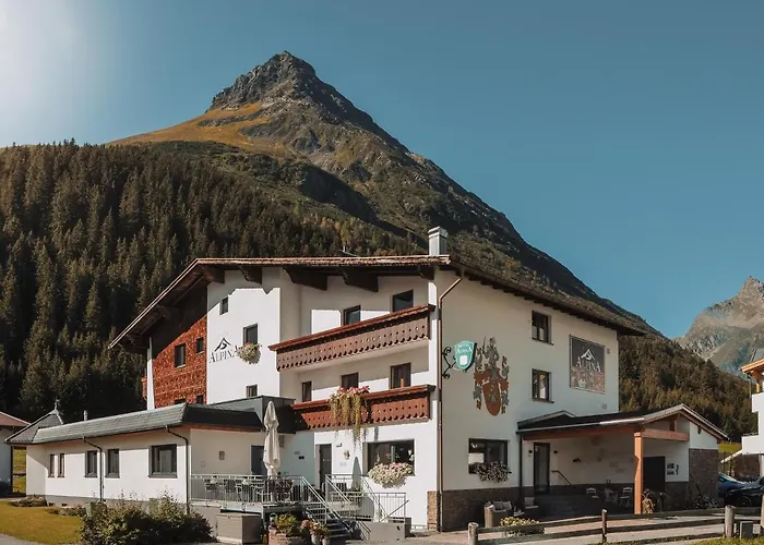 Hotel Alpina