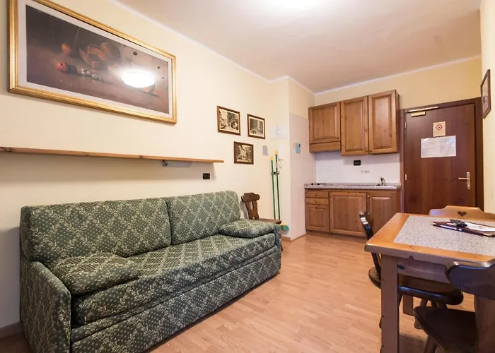 Limone Palace Aparthotel
