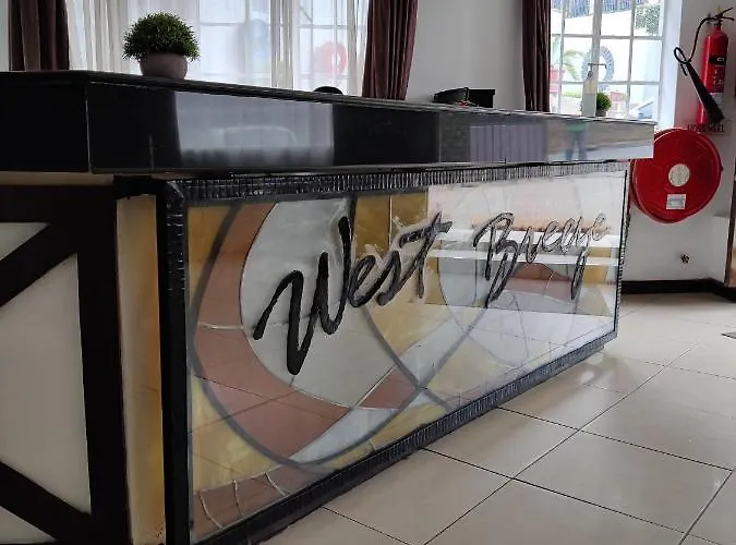 Cozy Nest Westbreeze Upperhill C6