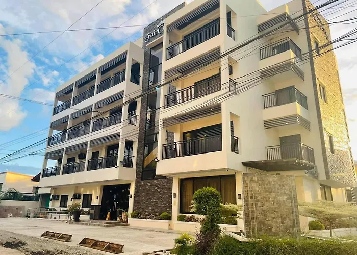 Fair Crown Suites