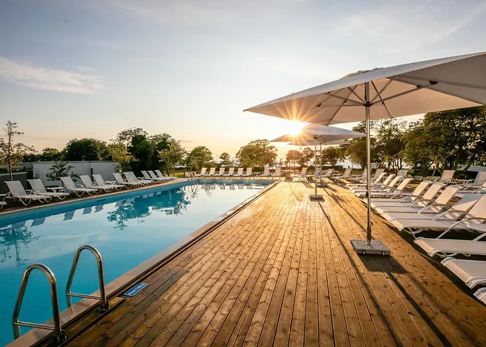 Novi Resort