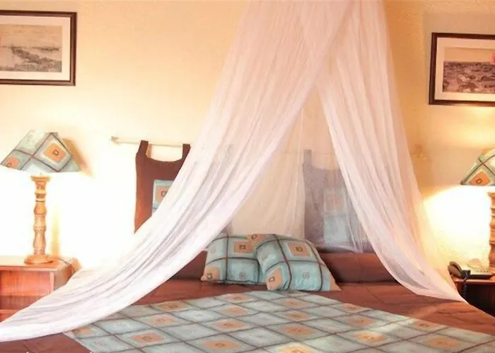 La Teranga Hotel And Villas