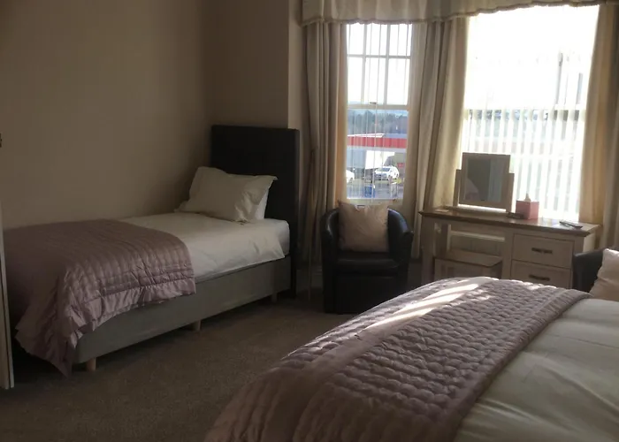 Glenora Guest House Whitby