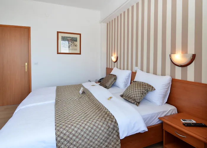 Hotel Neboder