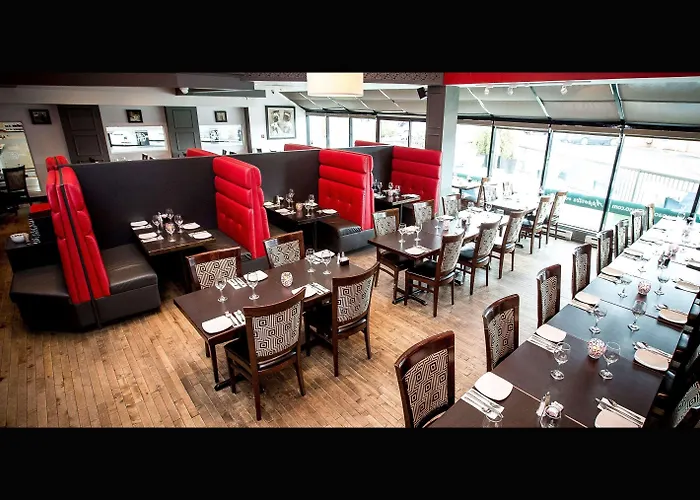 Spark By Hilton Montreal Brossard