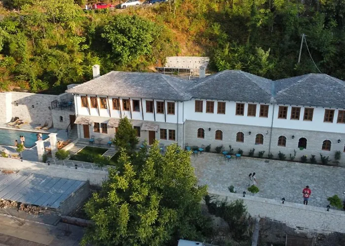 Rose Garden Hotel