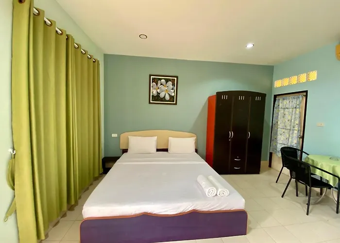 Pachumas Hotel